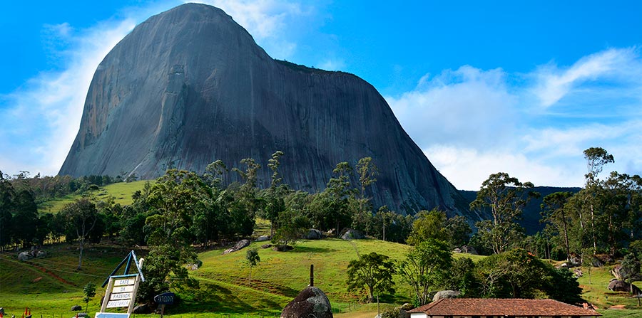 Réveillon 2018 em Pedra Azul ES